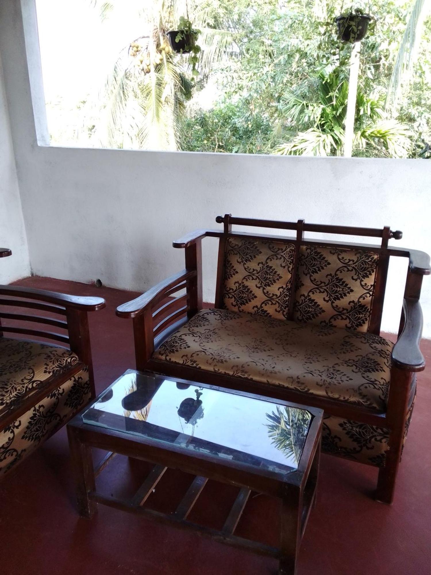 Pravindi Guest Home Mirissa Exterior photo